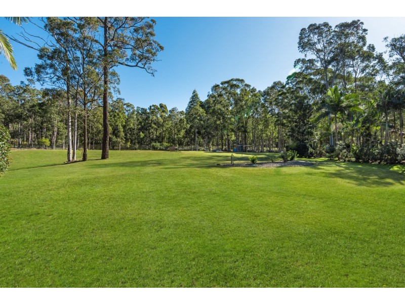 15 Holloway Drive, Jilliby NSW 2259