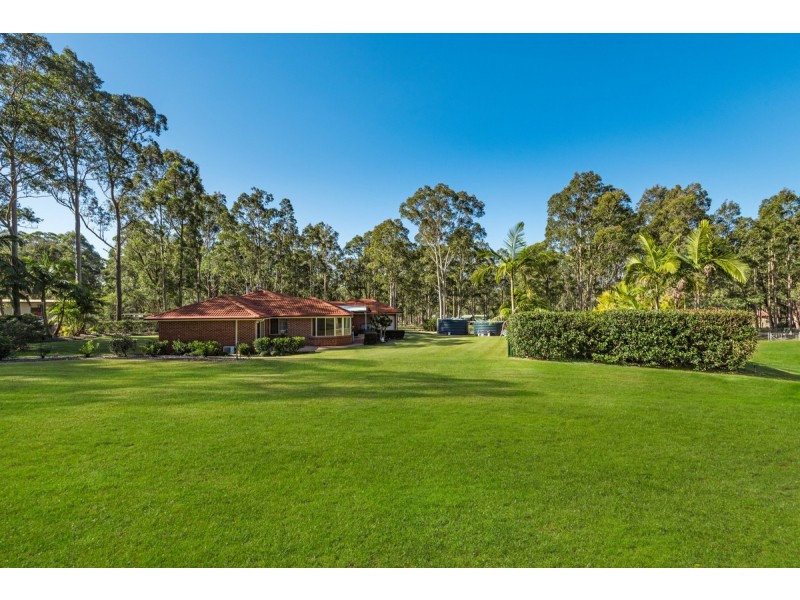 15 Holloway Drive, Jilliby NSW 2259