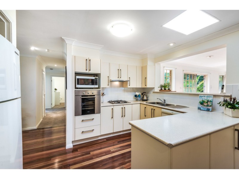 25 Calantha Drive, Wyoming NSW 2250