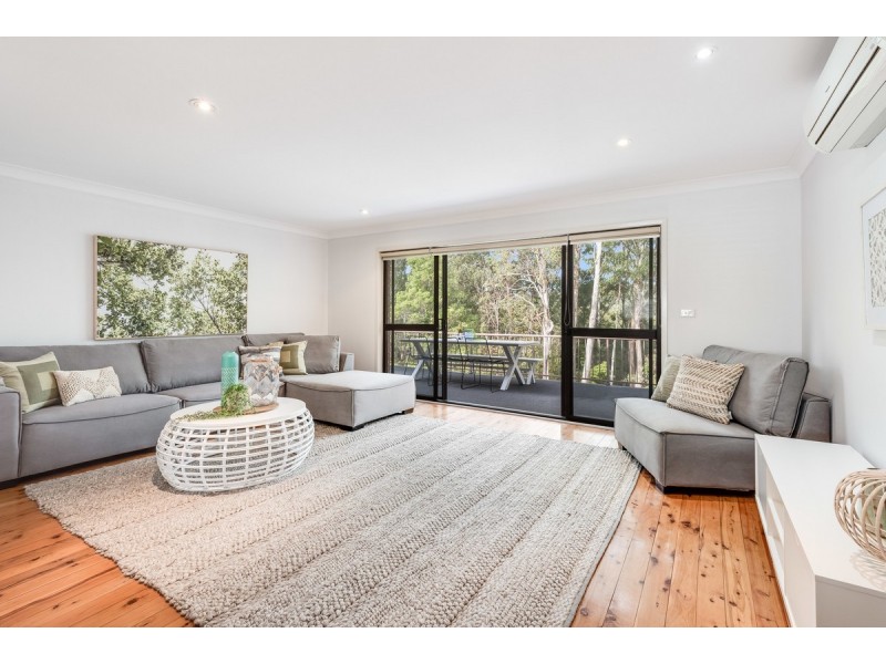 4 Maranoa Street, Wyoming NSW 2250