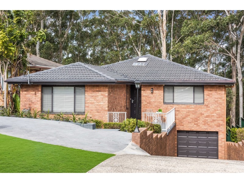 4 Maranoa Street, Wyoming NSW 2250