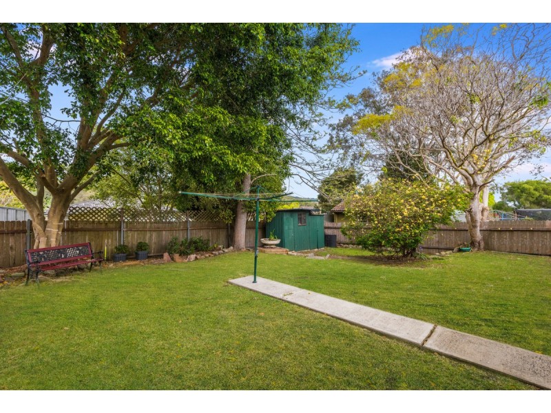 14 Isis Street, Wyoming NSW 2250