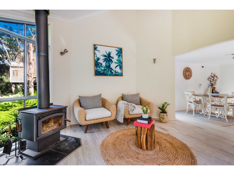 59 Surf Rider Avenue, North Avoca NSW 2260