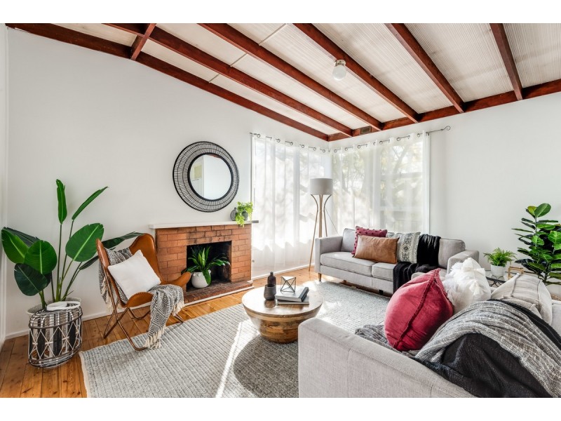 2A Robert Street, Wyoming NSW 2250