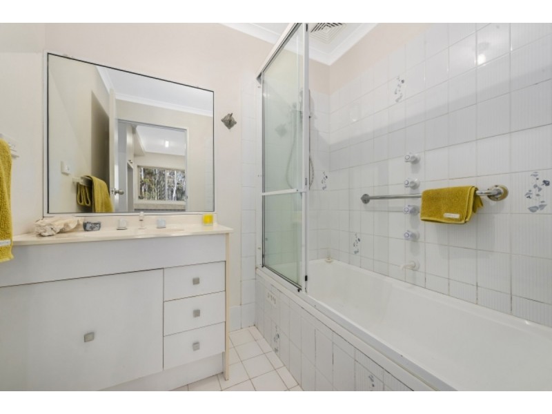 8/70 Karalta Road, Erina NSW 2250