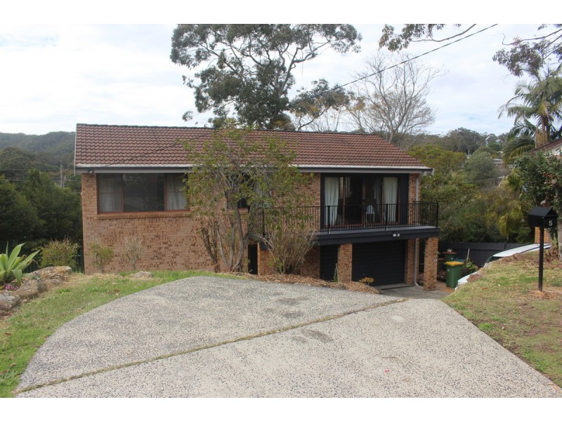 5 Rugby Close, Wyoming NSW 2250