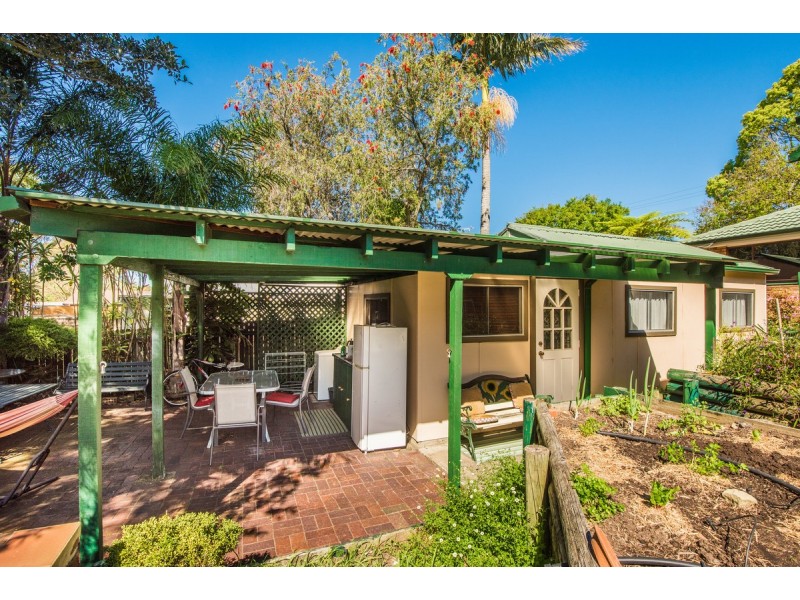 43 Old Gosford Road, Wamberal NSW 2260