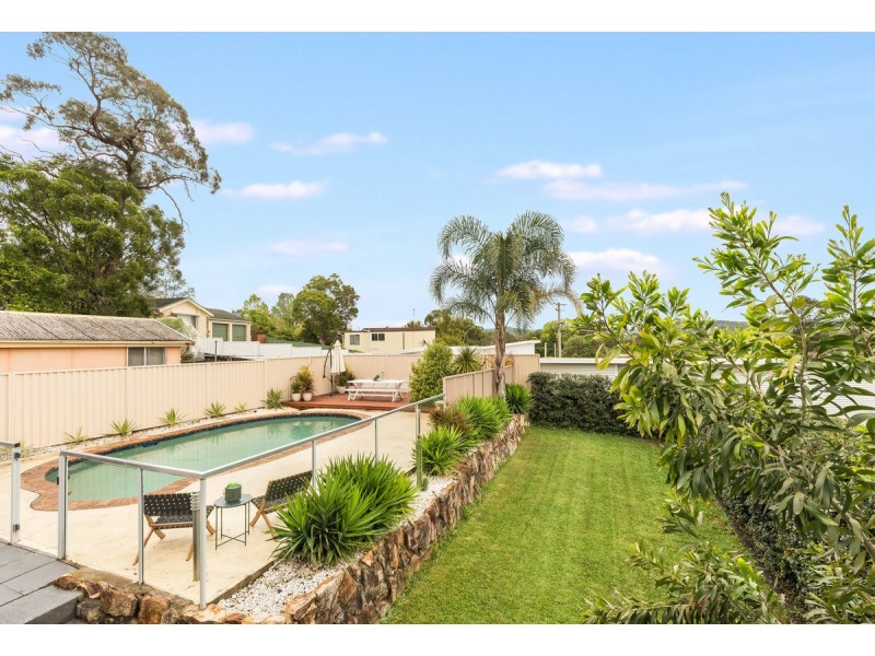 17 Craigend Street, Wyoming NSW 2250