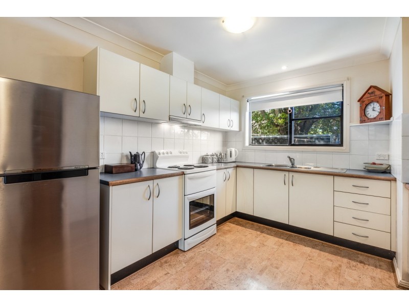 2/38 Brougham Street, East Gosford NSW 2250