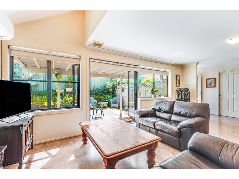 2/38 Brougham Street, East Gosford NSW 2250