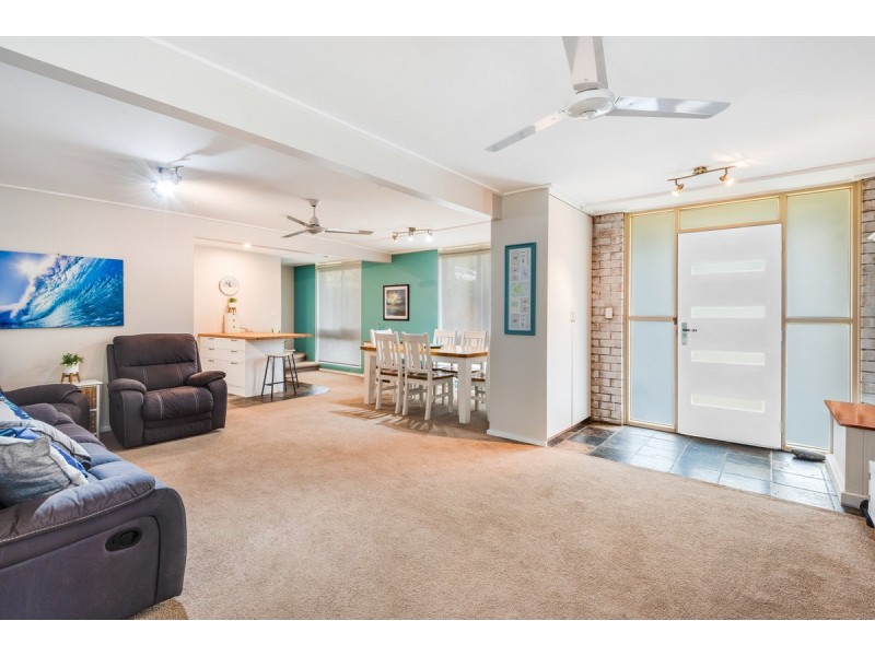 11 Moxham Street, Wyoming NSW 2250