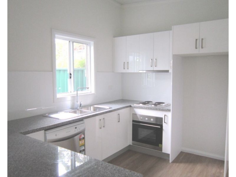 2a Haynes Street, Wyoming NSW 2250