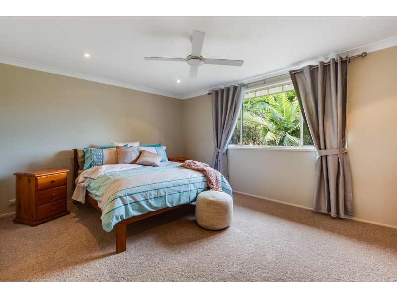 14 Burnside Close, Lisarow NSW 2250