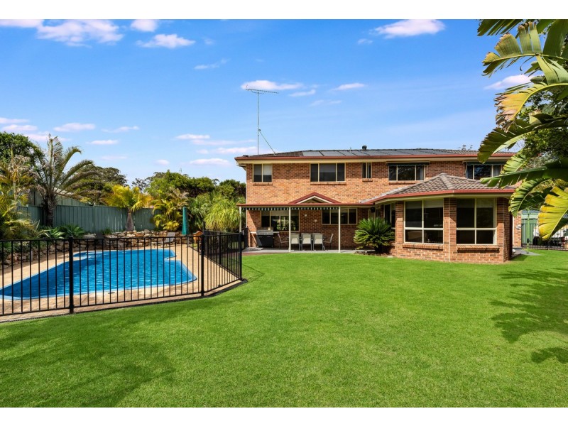 14 Burnside Close, Lisarow NSW 2250