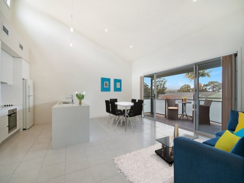 4/5 White Street, East Gosford NSW 2250