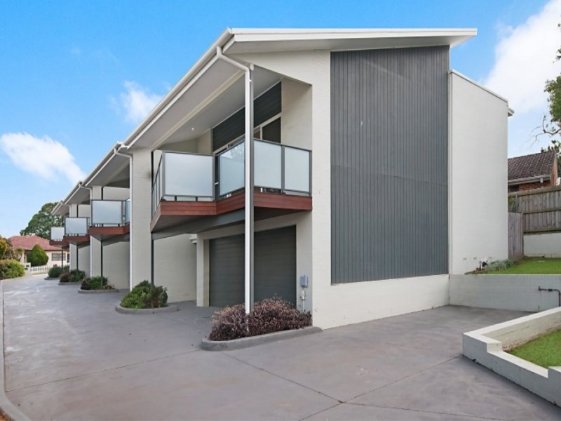 4/5 White Street, East Gosford NSW 2250
