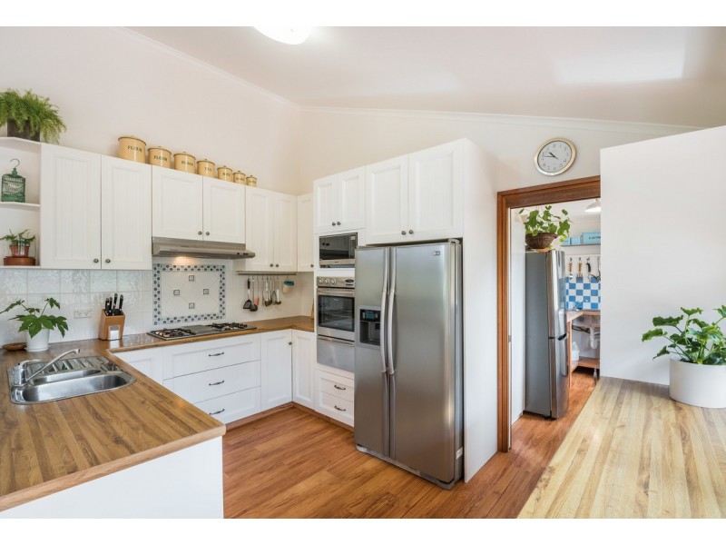 52 Robinia Parade, Springfield NSW 2250