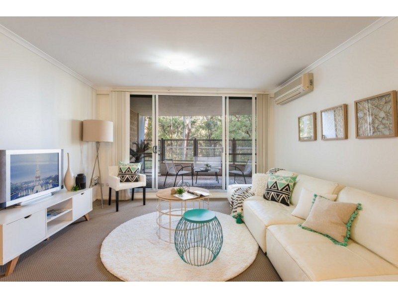 34/80 John Whiteway Drive, Gosford NSW 2250