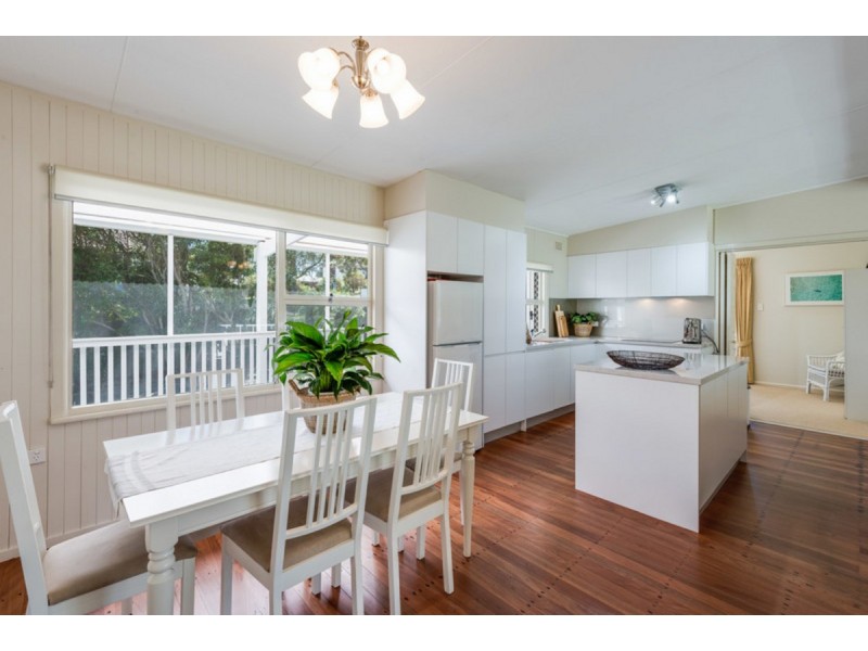 61 Blue Bell Drive, Wamberal NSW 2260