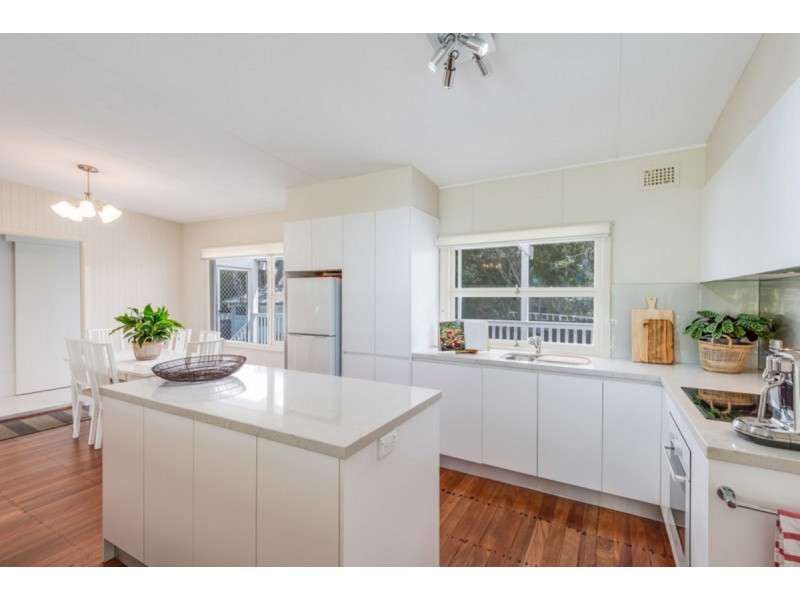 61 Blue Bell Drive, Wamberal NSW 2260