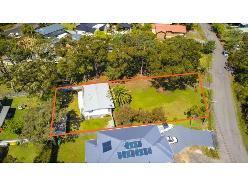 61 Blue Bell Drive, Wamberal NSW 2260