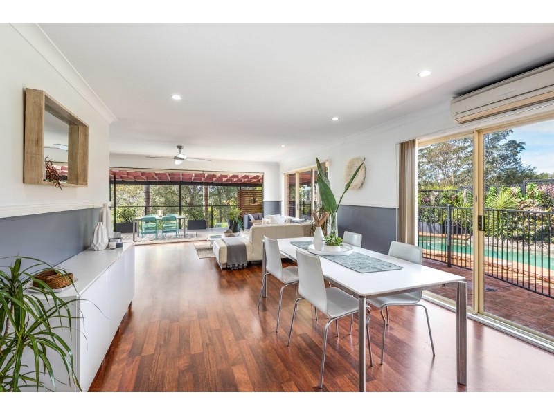 17 Settlers Ridge Close, Lisarow NSW 2250
