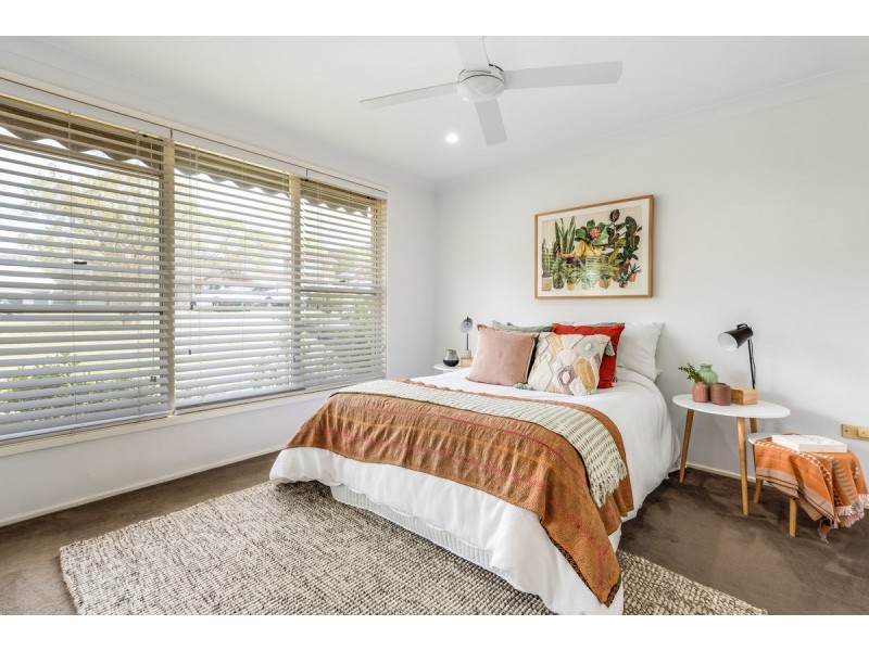 17 Settlers Ridge Close, Lisarow NSW 2250
