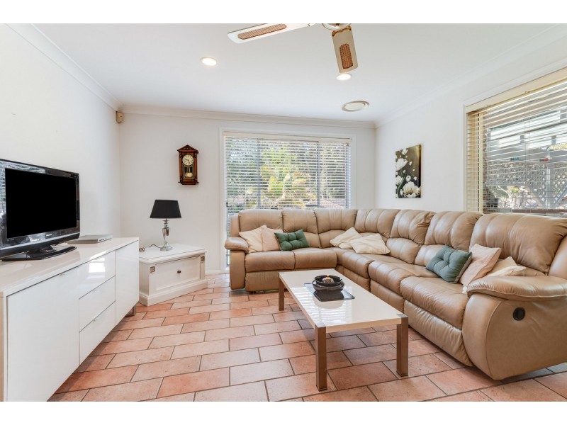 12 Sherston Close, Niagara Park NSW 2250