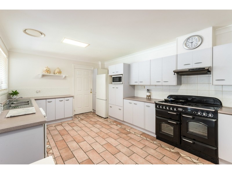 12 Sherston Close, Niagara Park NSW 2250