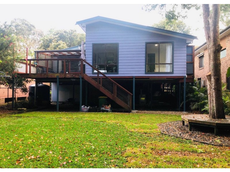 5 Adnamira Close, Wyoming NSW 2250