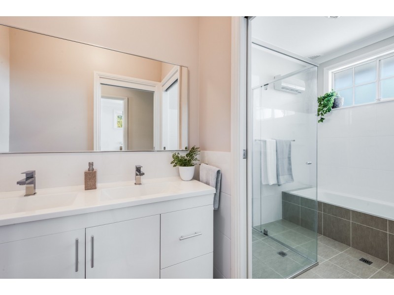 11 Cabarita Street, Wamberal NSW 2260