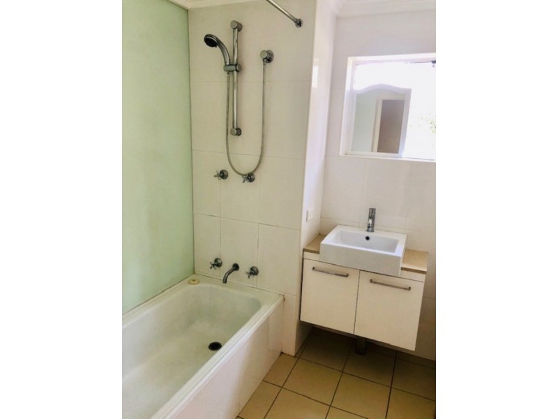 12/68 Henry Parry Drive, Gosford NSW 2250