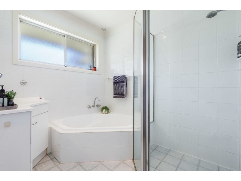 12 Morven Road, Niagara Park NSW 2250