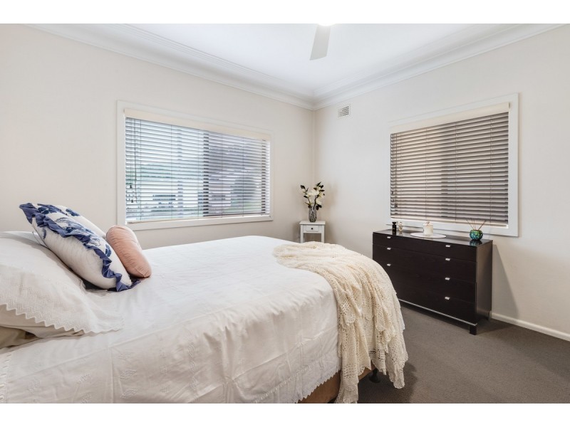 11 Headlam Parade, Springfield NSW 2250