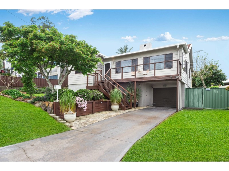 11 Headlam Parade, Springfield NSW 2250