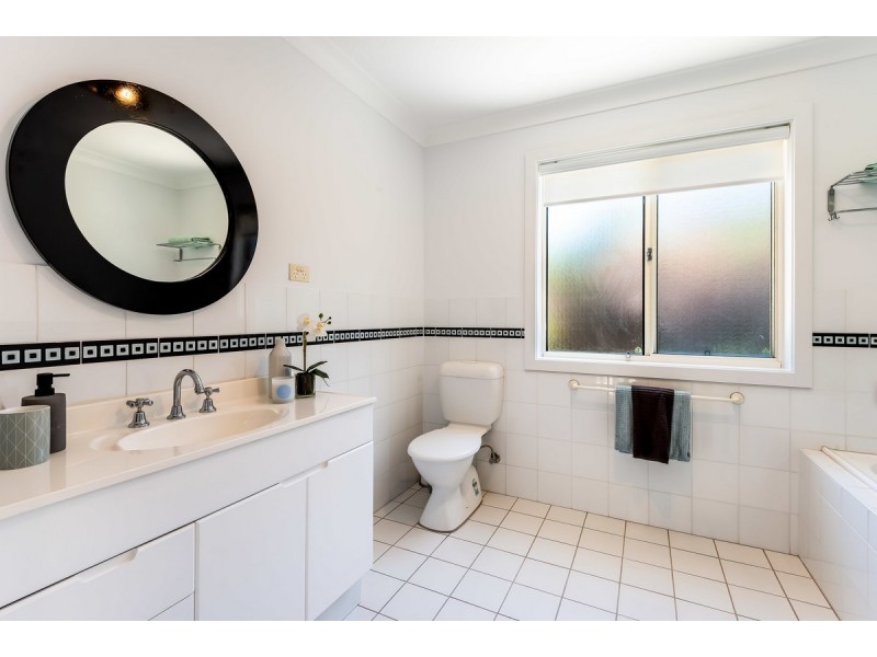 13/4 Parsons Road, Lisarow NSW 2250