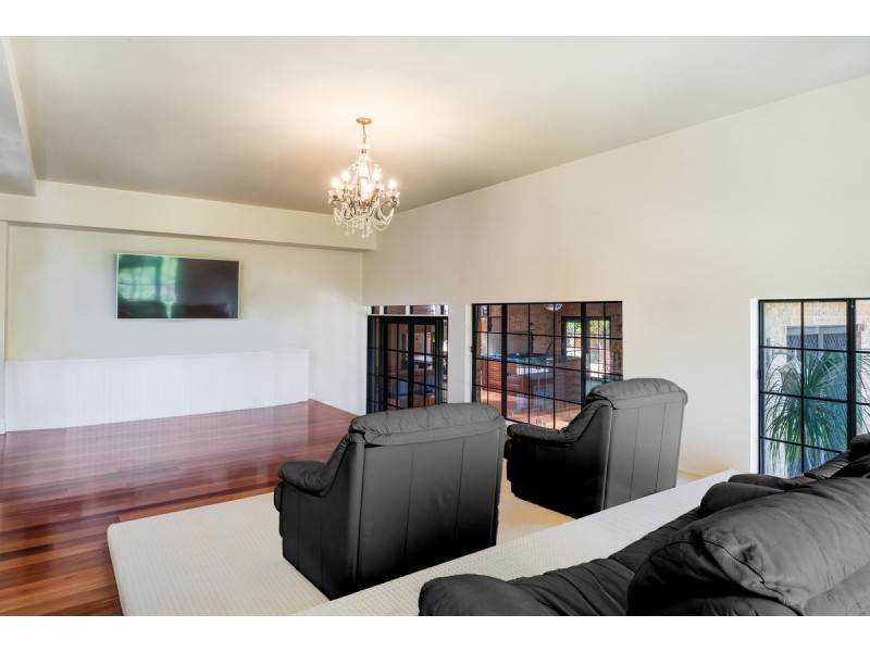 7 Samara Close, Fountaindale NSW 2258