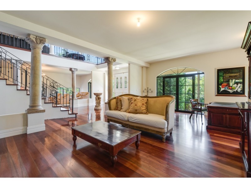 7 Samara Close, Fountaindale NSW 2258