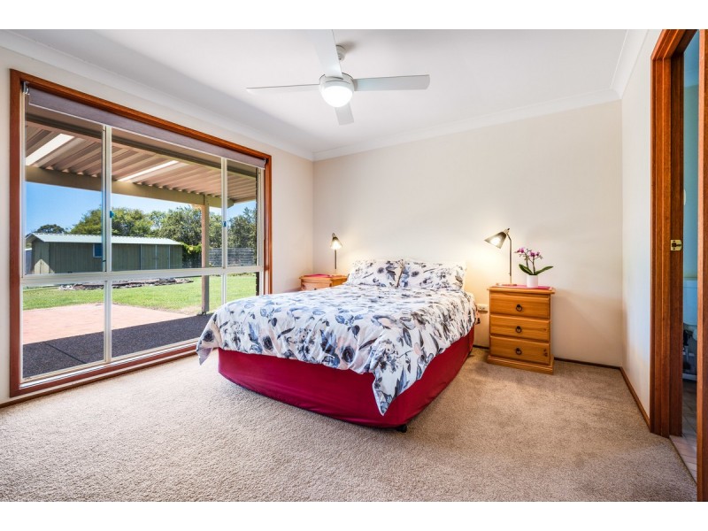 12 Warrambool Road, Wamberal NSW 2260