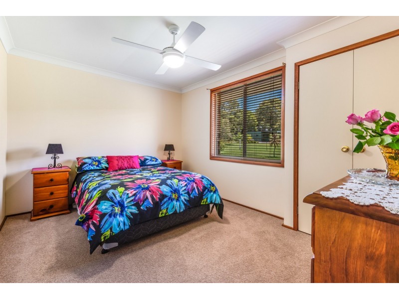 12 Warrambool Road, Wamberal NSW 2260