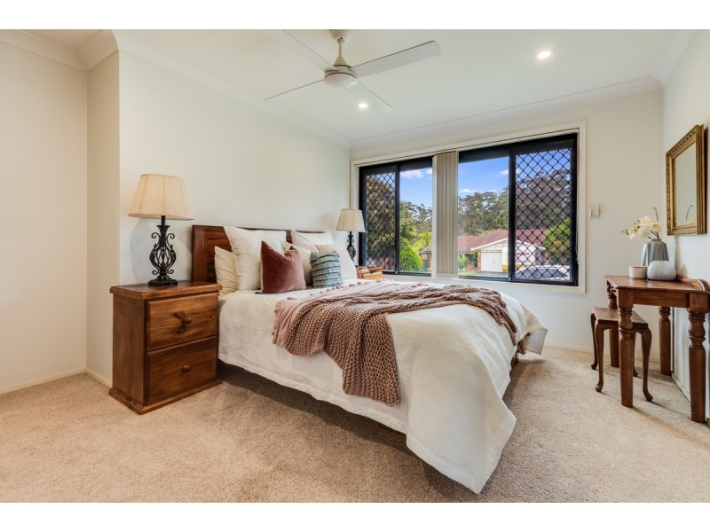 16 Beaumont Avenue, Wyoming NSW 2250