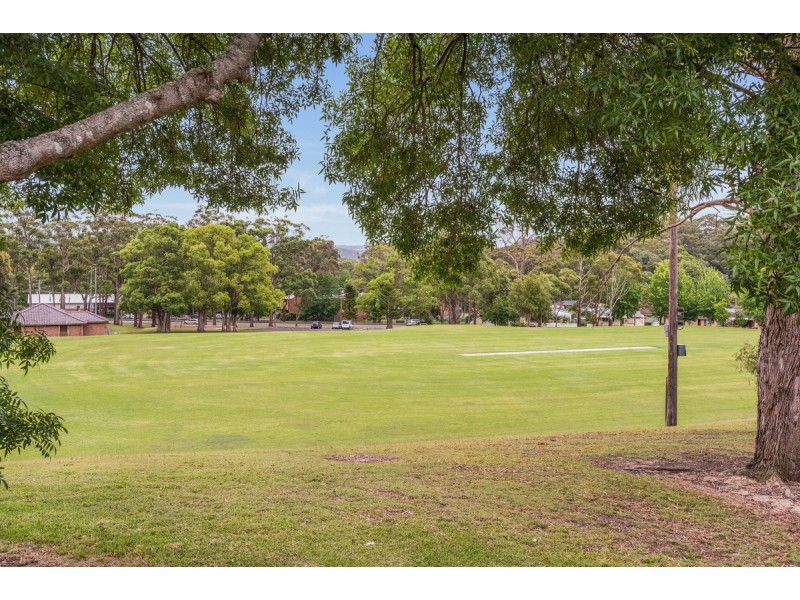 16 Beaumont Avenue, Wyoming NSW 2250