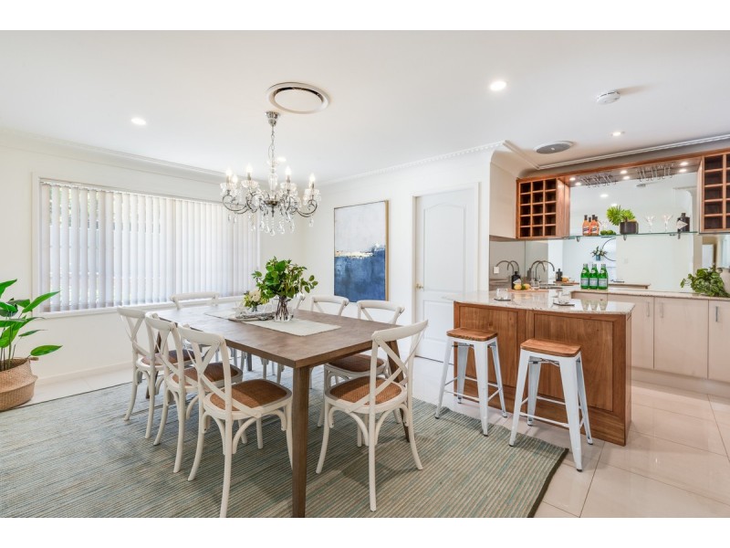 221 Wells Street, Springfield NSW 2250