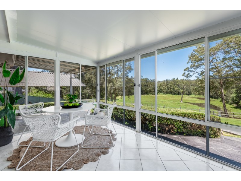 221 Wells Street, Springfield NSW 2250