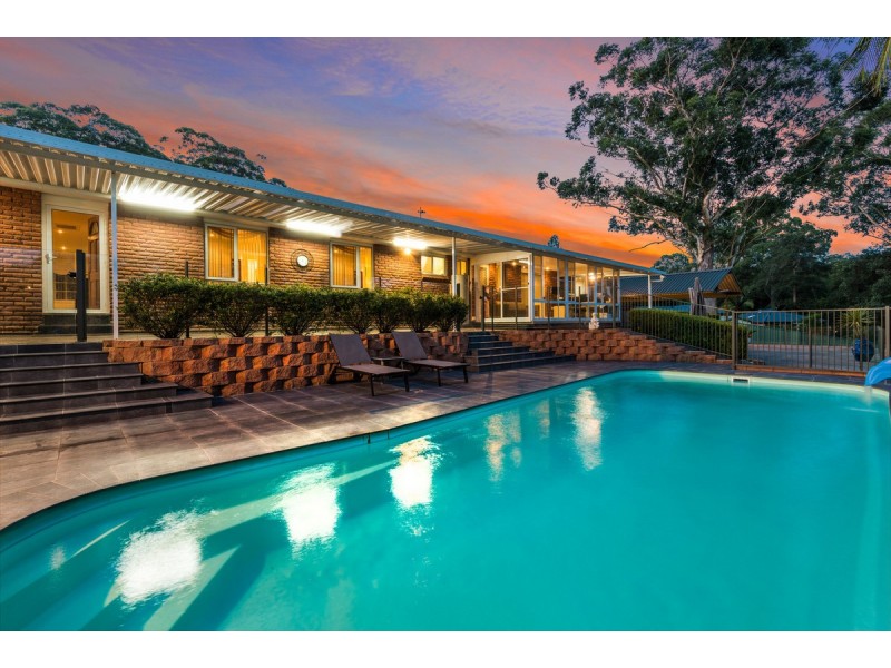 221 Wells Street, Springfield NSW 2250