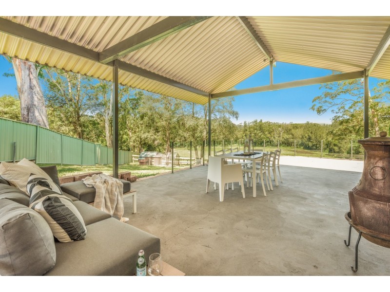 221 Wells Street, Springfield NSW 2250