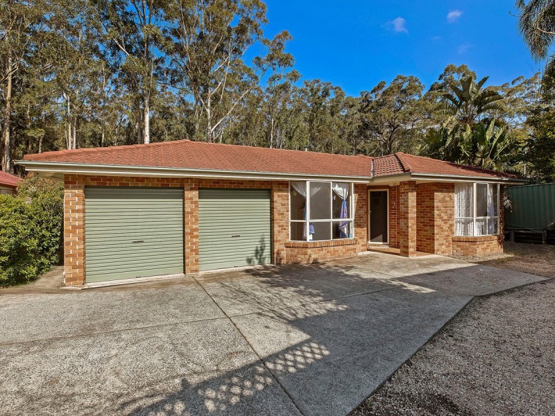 33 Bomaderry Crescent, Glenning Valley NSW 2261
