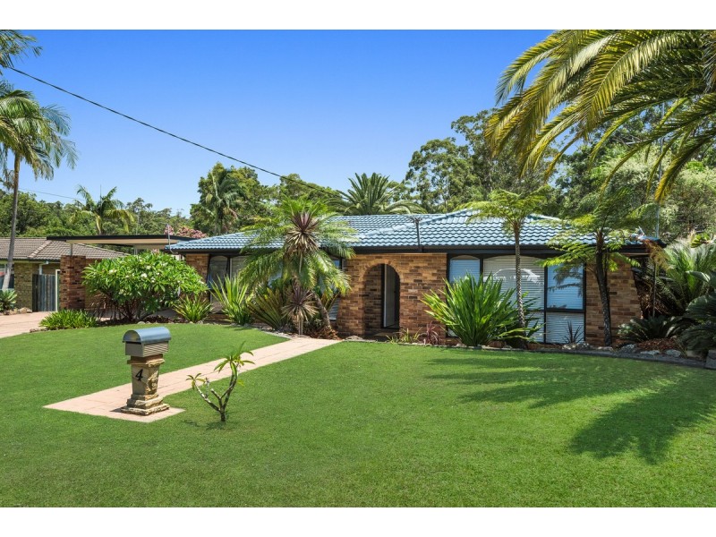 4 Bottlebrush Close, Wyoming NSW 2250