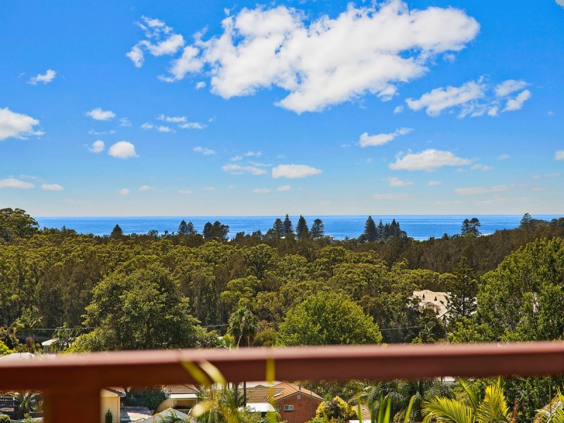 25 Maree Avenue, Terrigal NSW 2260