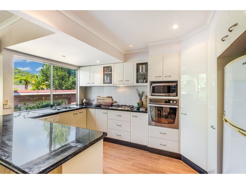 16 Rainforest Road, Wyoming NSW 2250